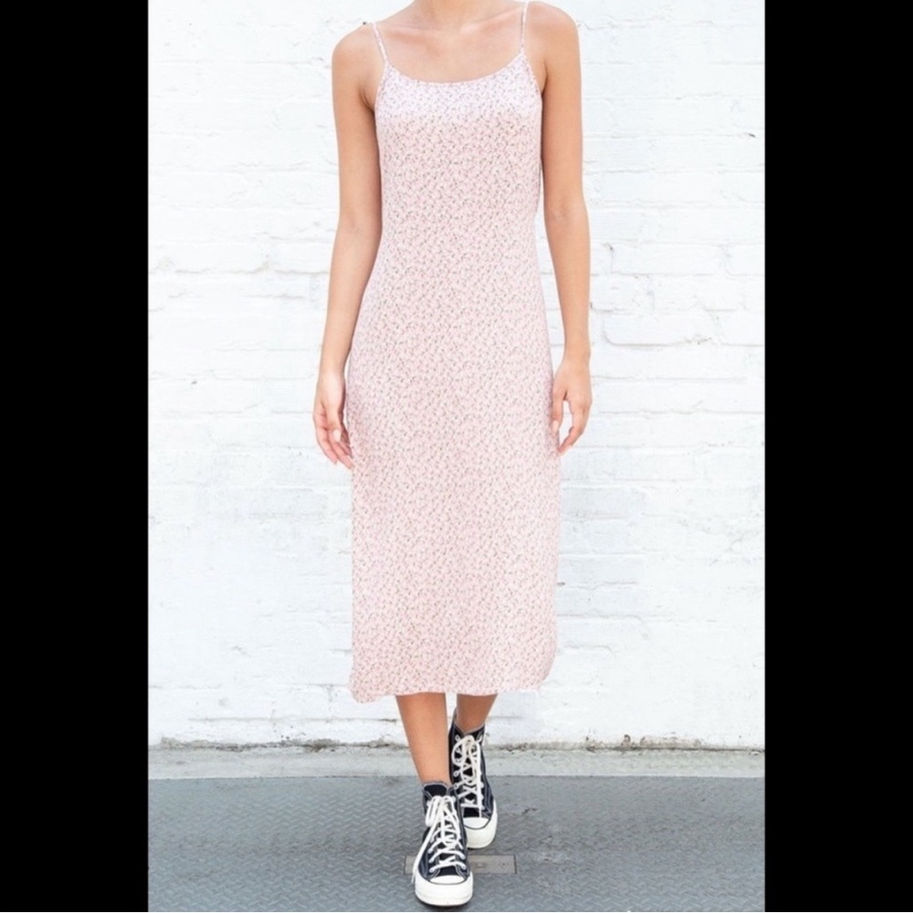 nwt brandy melville mallory floral dress - pink